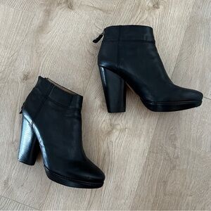 MODERN VINTAGE Allyson Leather Ankle Bootie sz 38 - Black